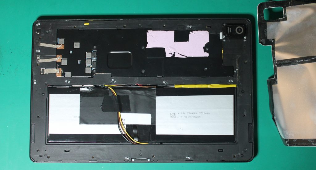 Photo of Librem 11, back removed
